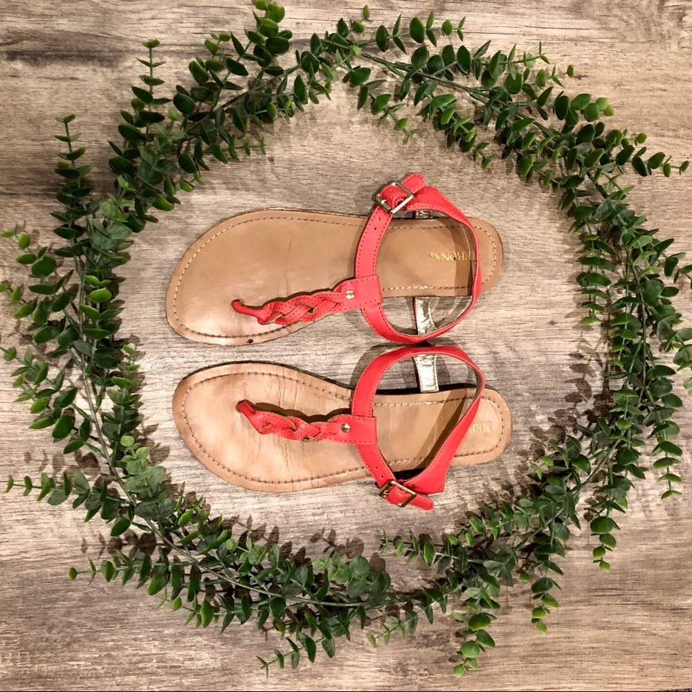 3/$20 Coral sandals